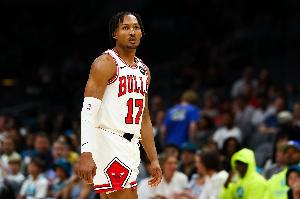 Exhibit 10&训练营21人满员! 热火官宣连签4人 贾米尔-杨在列