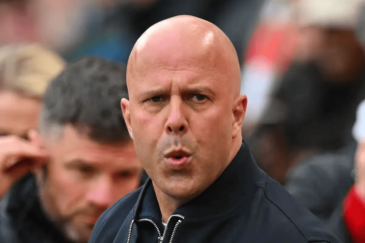 体育官网-回声报：对巴黎次回合斯洛特将重踢4-2-3-1阵型，萨拉赫首发